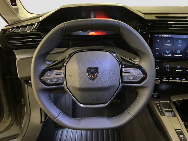 Peugeot 408 1.2 Hybrid Allure