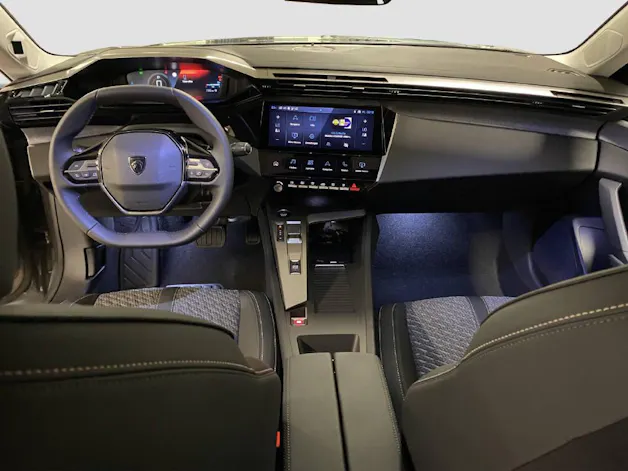 Peugeot 408 1.2 Hybrid Allure