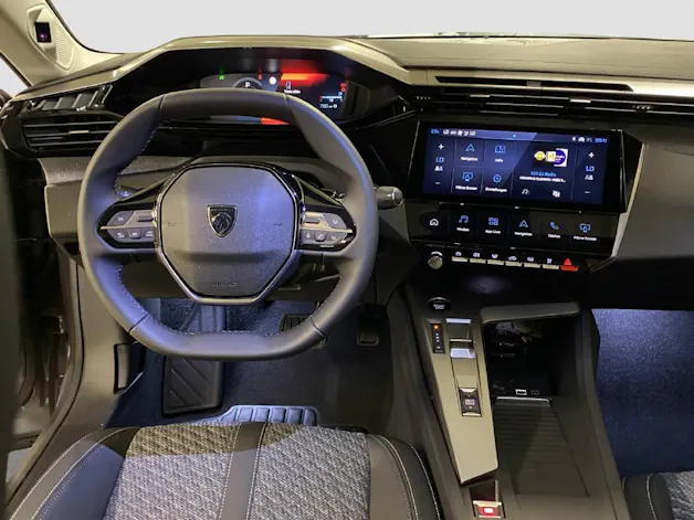 Peugeot 408 1.2 Hybrid Allure