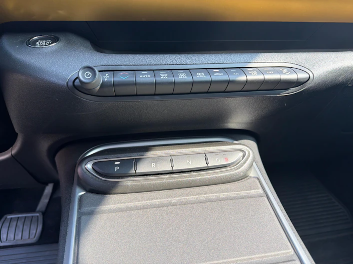 immagine del veicolo JEEP AVENGER
