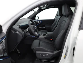 https://vehicle.imgix.net/4419572/bbe3e3dd-bbbd-47a6-87a6-5027e3432aed.jpg