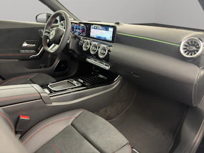 https://vehicle.imgix.net/4419619/163221bc-0be4-4bcf-af38-d44e32a73b43.jpg