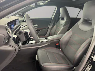 MERCEDES-BENZ A 250 AMG Line 4m