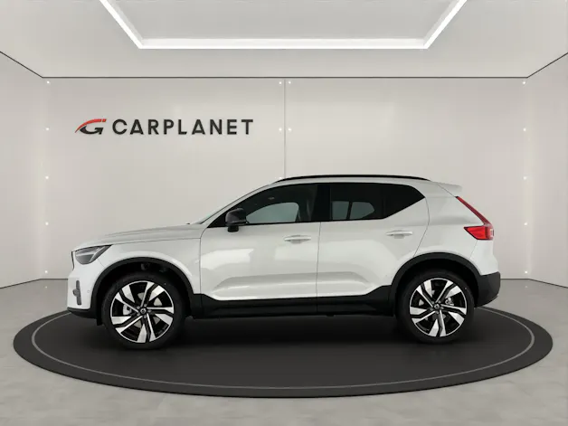 Volvo XC40 2.0 B3 MH Plus Dark