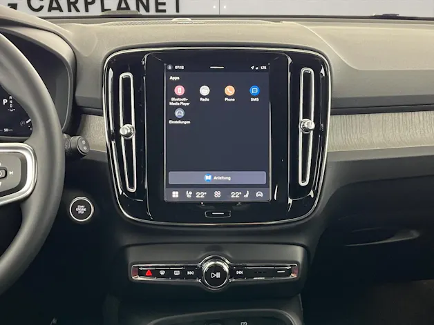 Volvo XC40 2.0 B3 MH Plus Dark