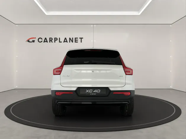 Volvo XC40 2.0 B3 MH Plus Dark