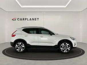 VOLVO XC40 2.0 B3 MH Plus Dark