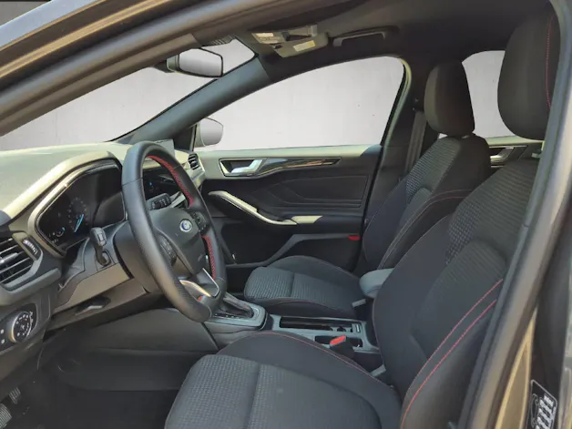 Ford Focus 1.0 EcoBoost Mild-Hybrid ST-Line Automat