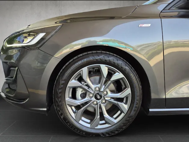 Ford Focus 1.0 EcoBoost Mild-Hybrid ST-Line Automat