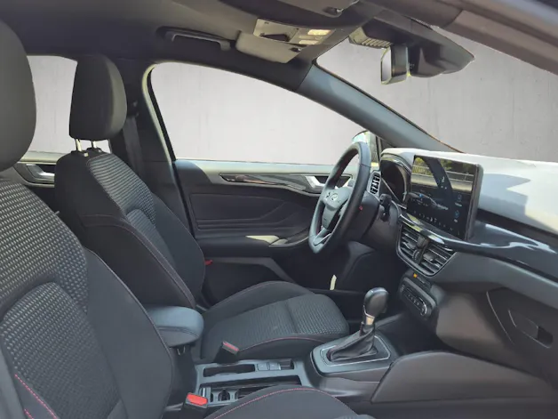 Ford Focus 1.0 EcoBoost Mild-Hybrid ST-Line Automat