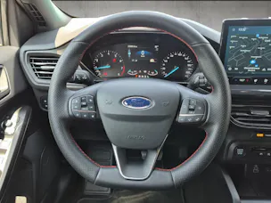 FORD Focus 1.0 EcoBoost Mild-Hybrid ST-Line Automat