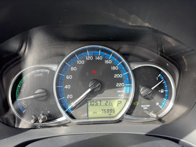 Toyota Yaris 1.5 VVT-i HSD Trend