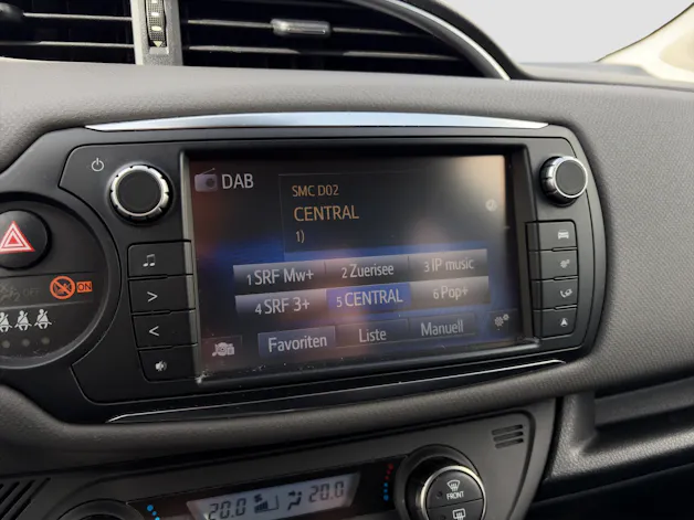 Toyota Yaris 1.5 VVT-i HSD Trend