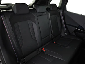 https://vehicle.imgix.net/4419677/26b08f16-adc3-4a01-8c82-687c8647962e.jpg