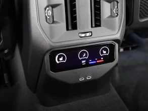 https://vehicle.imgix.net/4419677/e1cf3969-9d3a-44af-bf6f-f37f225e9883.jpg