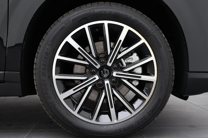 immagine del veicolo LEAPMOTOR B10