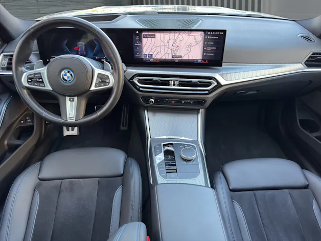 BMW 330e xDrive Touring M AERODYNAMIKPAKET