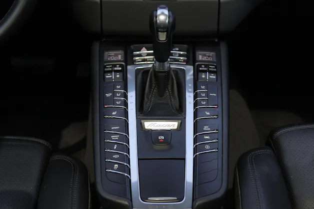 Porsche Macan 3.0 V6 S * LUFTFEDERUNG * 360° KAMERA * PANORAMADACH * BOSE SOUNDSYSTEM *