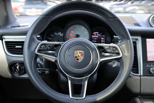 Porsche Macan 3.0 V6 S * LUFTFEDERUNG * 360° KAMERA * PANORAMADACH * BOSE SOUNDSYSTEM *
