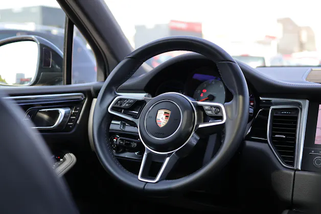 Porsche Macan 3.0 V6 S * LUFTFEDERUNG * 360° KAMERA * PANORAMADACH * BOSE SOUNDSYSTEM *