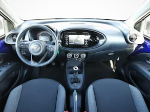 https://vehicle.imgix.net/4419707/2a4cee6f-6070-41b6-837a-d317ed99db40.jpg