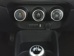 https://vehicle.imgix.net/4419707/7a0073bc-a7a1-4208-9307-c467a11de400.jpg