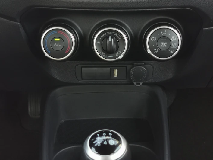Fahrzeugbild TOYOTA AYGO X