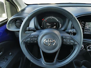 https://vehicle.imgix.net/4419707/8c299001-c51a-407b-b0a5-270c7b11d57a.jpg