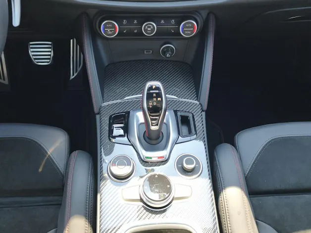 Alfa Romeo Stelvio 2.9 V6 Biturbo Q4 Quadrifoglio