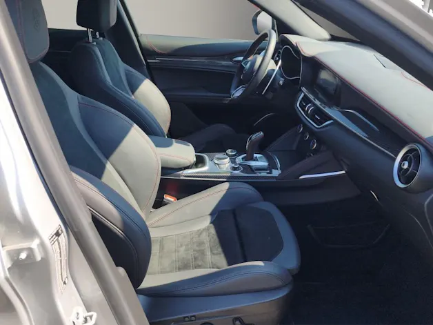 Alfa Romeo Stelvio 2.9 V6 Biturbo Q4 Quadrifoglio