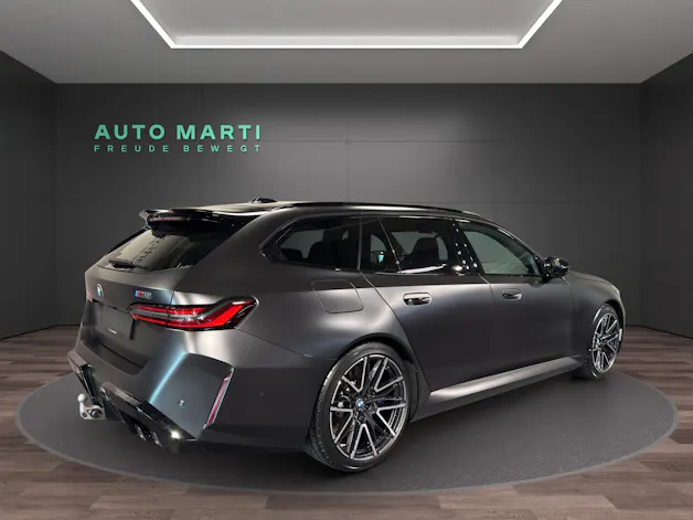 BMW M5 xDrive Touring