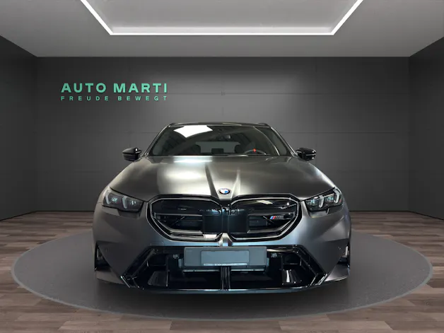 BMW M5 xDrive Touring