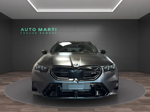 BMW M5 xDrive Touring