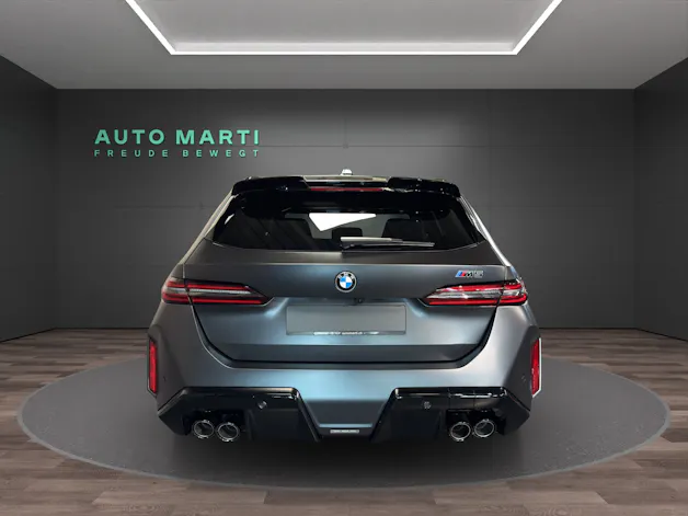 BMW M5 xDrive Touring