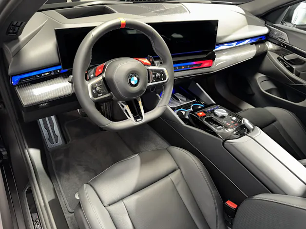 BMW M5 xDrive Touring