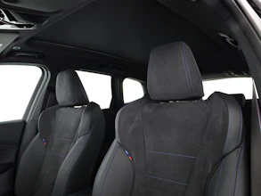 https://vehicle.imgix.net/4419748/c5c5a66e-0d04-409d-9a41-30f0f5f2e2e3.jpg