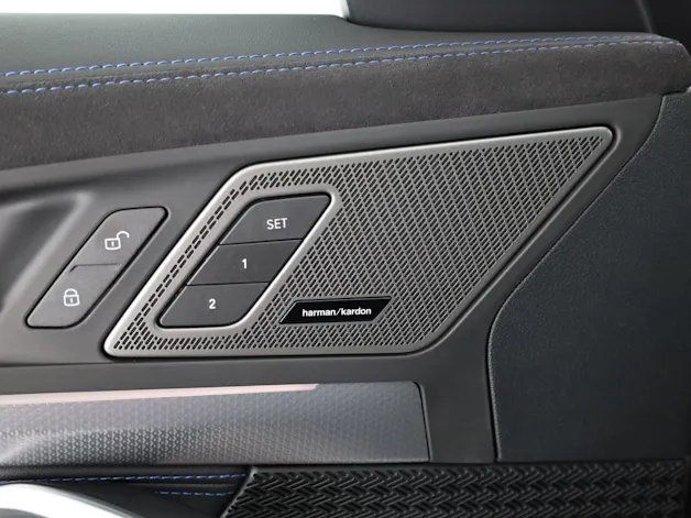 BMW X1 23i xDrive paddles