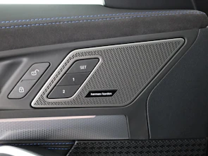 Fahrzeugbild BMW X1 23i xDrive paddles