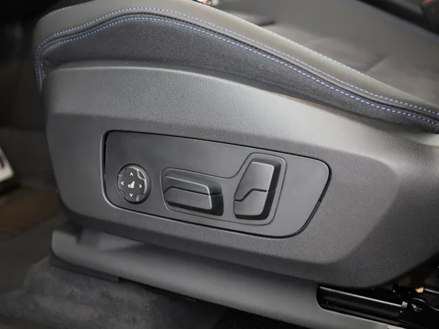 BMW X1 23i xDrive paddles