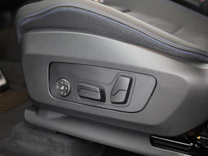 Fahrzeugbild BMW X1 23i xDrive paddles