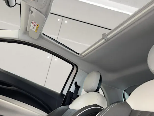 Fiat 500 La Prima