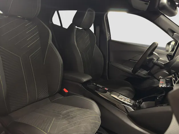 Peugeot 2008 1.2 Hybrid 145 GT Exclusive