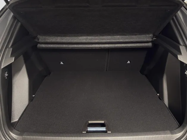 Peugeot 2008 1.2 Hybrid 145 GT Exclusive