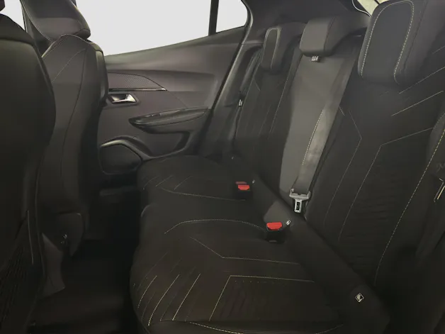 Peugeot 2008 1.2 Hybrid 145 GT Exclusive