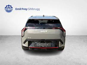 https://vehicle.imgix.net/4419790/8451a8cb-071a-4ff5-895c-6657eaccfa0b.jpg