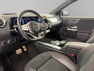 MERCEDES-BENZ GLA 250 AMG Line 4matic