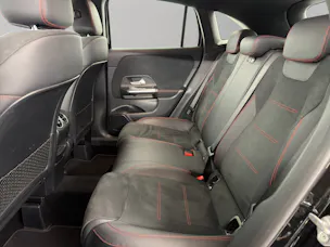 MERCEDES-BENZ GLA 250 AMG Line 4matic