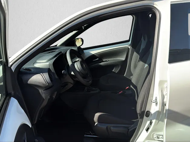 Toyota Aygo X 1.5 VVT-i HSD Comfort