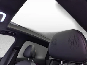 https://vehicle.imgix.net/4419836/fccdc7a0-ee41-441f-9e13-96fce9960f02.jpg