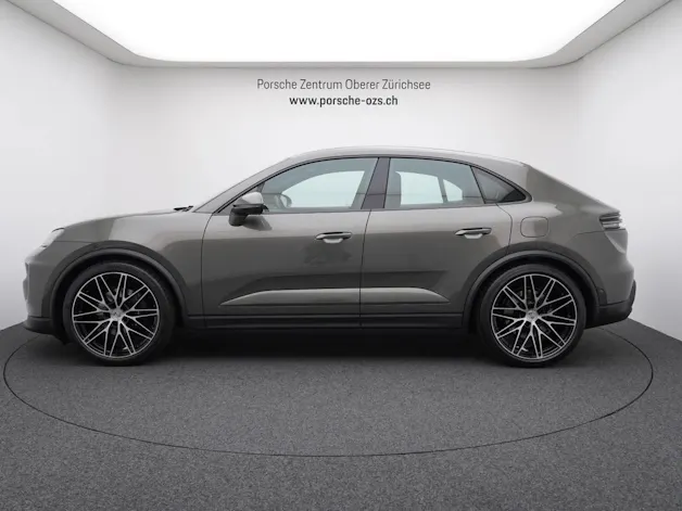 Porsche Macan 4